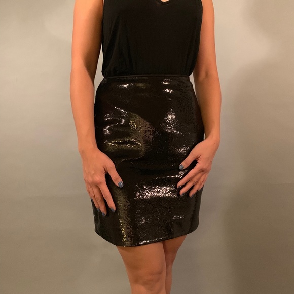 DVF Black Mini Sequin Pencil Skirt - Picture 1 of 3